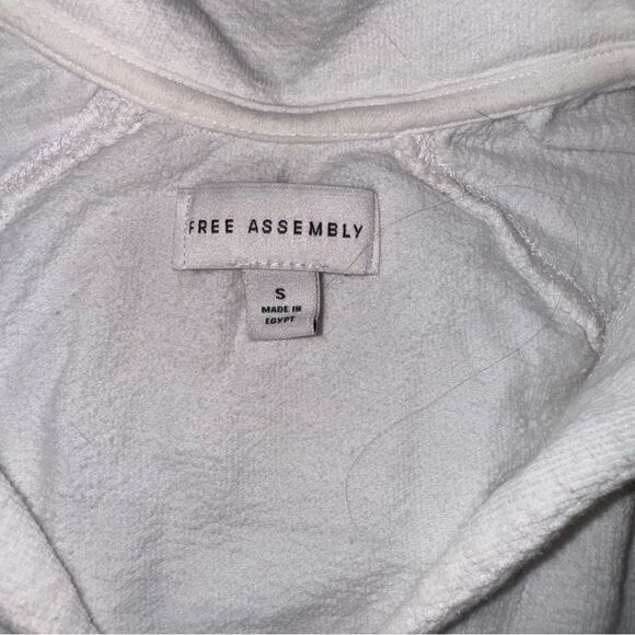 Women's Free Assembly White Terry Cloth Matching Two Piece Set - Picture 7 of 11